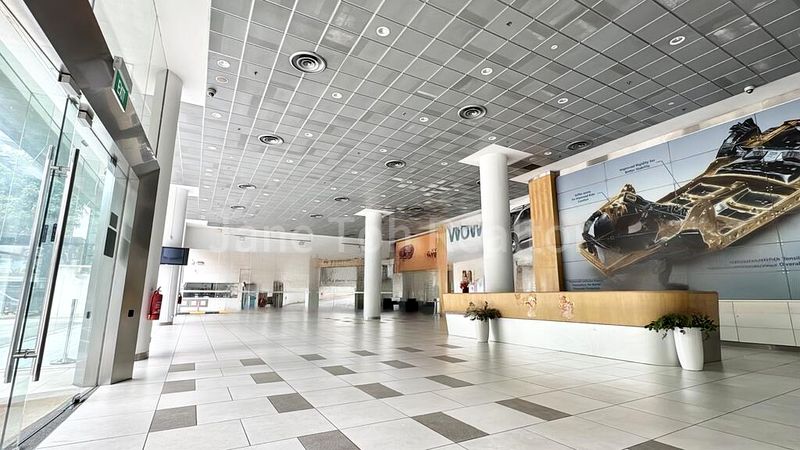 Light Industrial (B1) for Rent: Car Warehouse, Office, and Automotive-Related Shop in Toa Payoh - Image 8