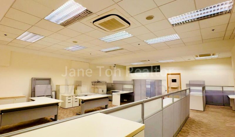 Light Industrial (B1) for Rent: Car Warehouse, Office, and Automotive-Related Shop in Toa Payoh - Image 6