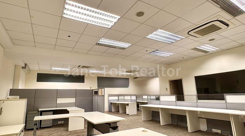 Light Industrial (B1) for Rent: Car Warehouse, Office, and Automotive-Related Shop in Toa Payoh - Image 9