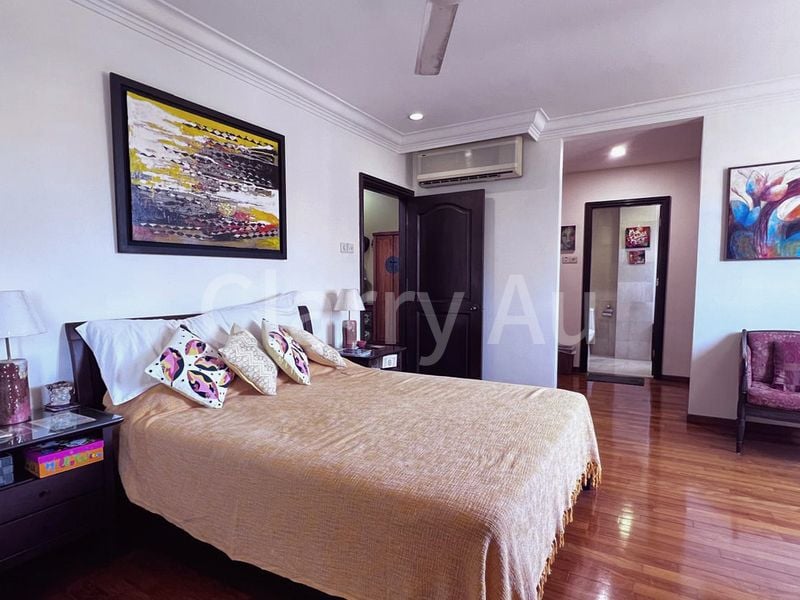 5+1 Bed Corner Terrace (Landed) for Sale in  Serangoon Garden Estate - Image 3