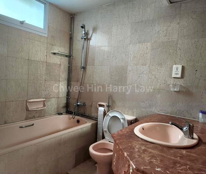 3 Bed Condo for Sale in  Parkshore - Image 3