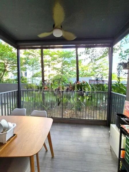 2 Bed Executive Condo for Sale in  The Visionaire - Image 6