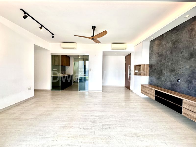 4 Bed Executive Condo for Rent in  Waterbay - Image 4