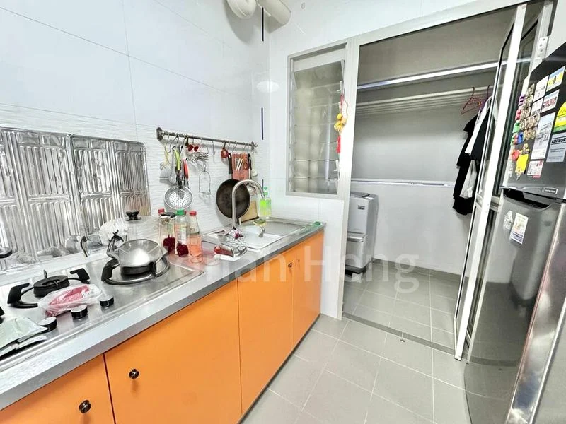 4 Room (4A) HDB for Sale in 322A Sumang Walk - Image 2