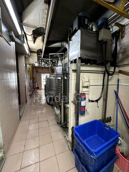 Shop / Shophouse for Rent: Guillemard Road - Image 2