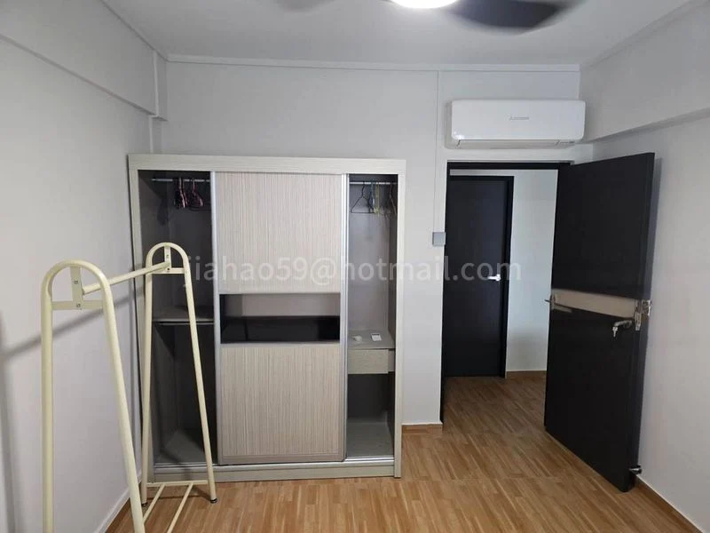 Common Room (HDB) for Rent in  271 Tampines Street 21 - Image 4