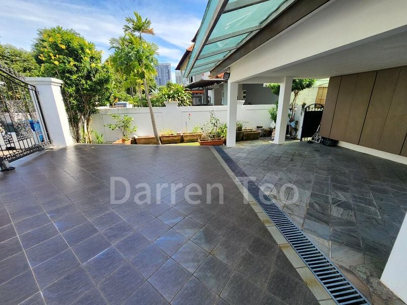 5 Bed Bungalow (Landed) for Rent in Clementi Arcade - Image 1