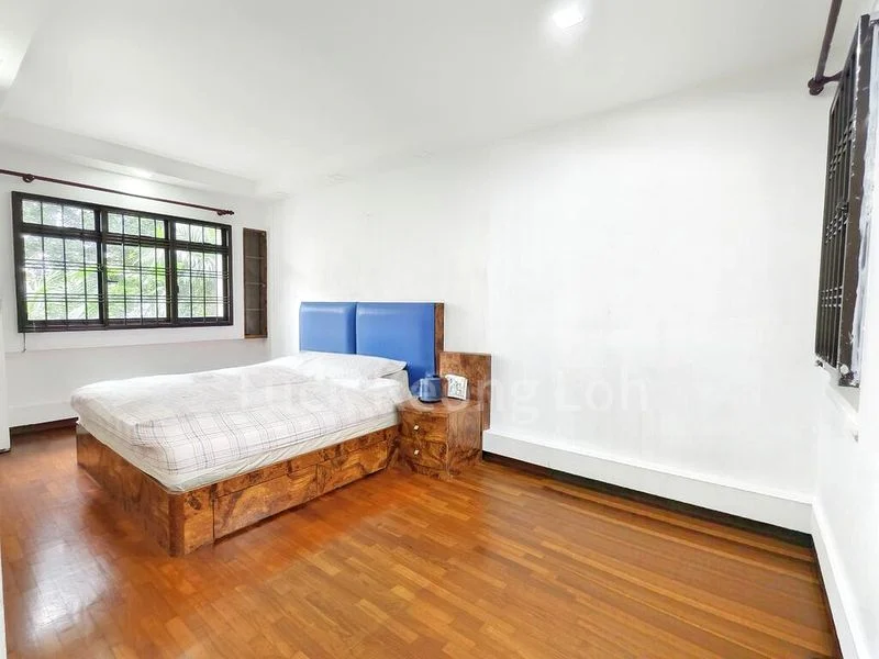 5 Room (5I) HDB for Sale in 425 Canberra Road - Image 4