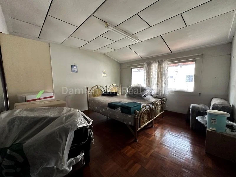 5 Bed Terraced House (Landed) for Sale in  Toh Tuck Garden - Image 8