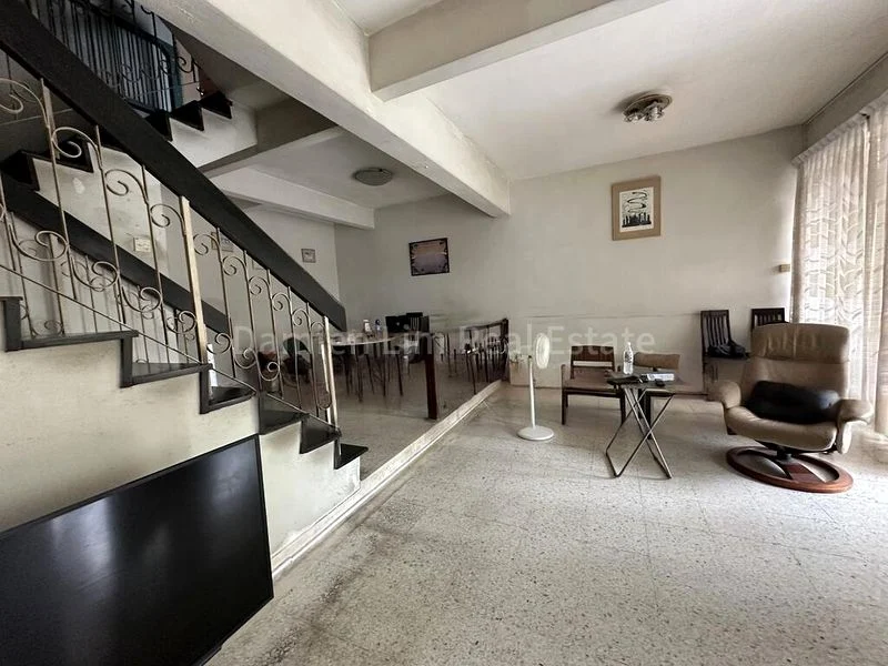 5 Bed Terraced House (Landed) for Sale in  Toh Tuck Garden - Image 2