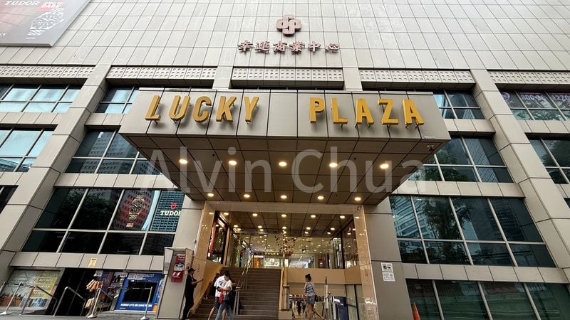 Mall Shop for Sale in Lucky Plaza - Image 3