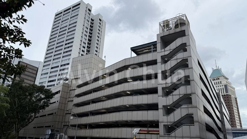 Mall Shop for Sale in Lucky Plaza - Image 2