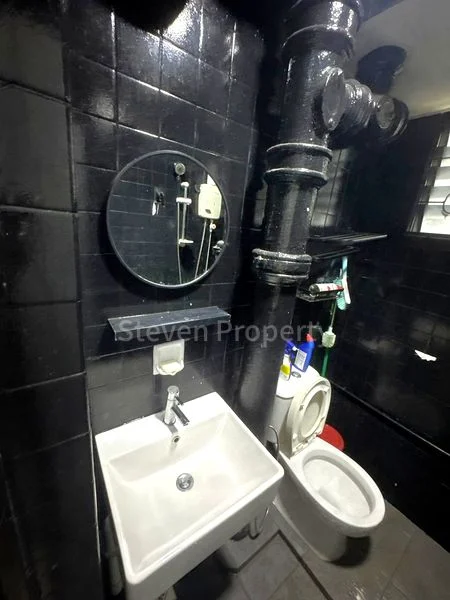 Common Room (HDB) for Rent in  564 Ang Mo Kio Avenue 3 - Image 6