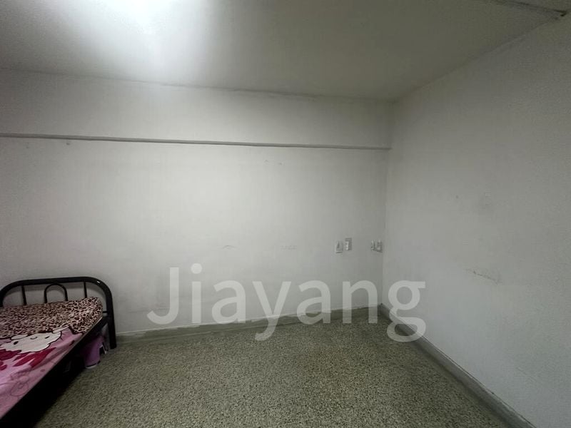 Common Room (HDB) for Rent in  209 Ang Mo Kio Avenue 3 - Image 5