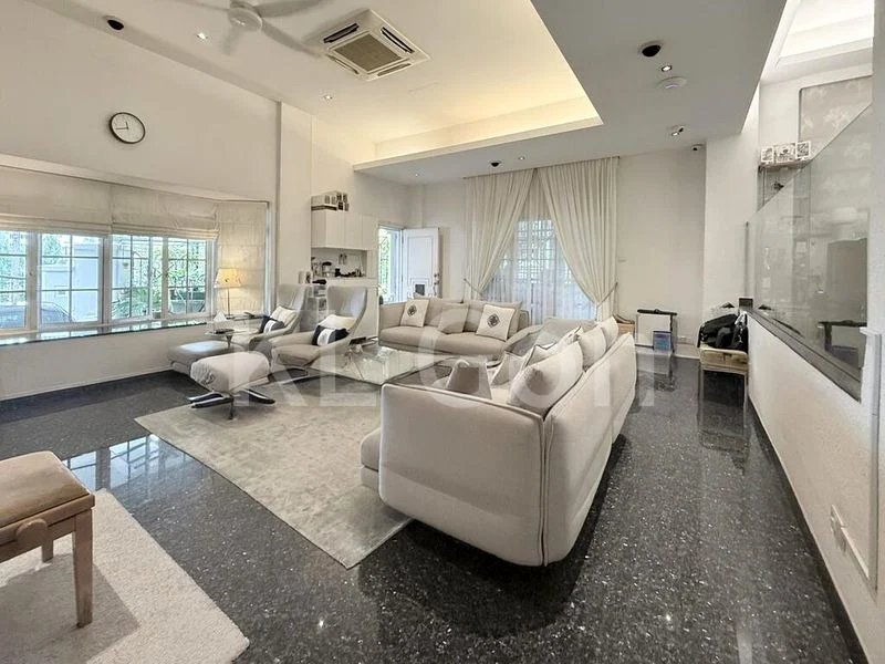 4 Bed Semi-Detached House (Landed) for Sale in  Bukit Regency - Image 9
