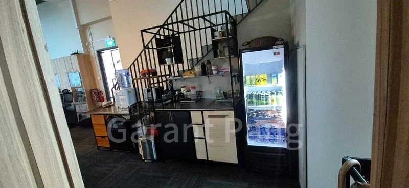 Light Industrial (B1) for Rent: M38, a modern industrial property on Pioneer Road. - Image 6