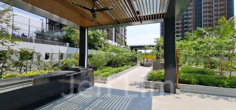 2 Bed Condo for Rent in Midwood - Image 4