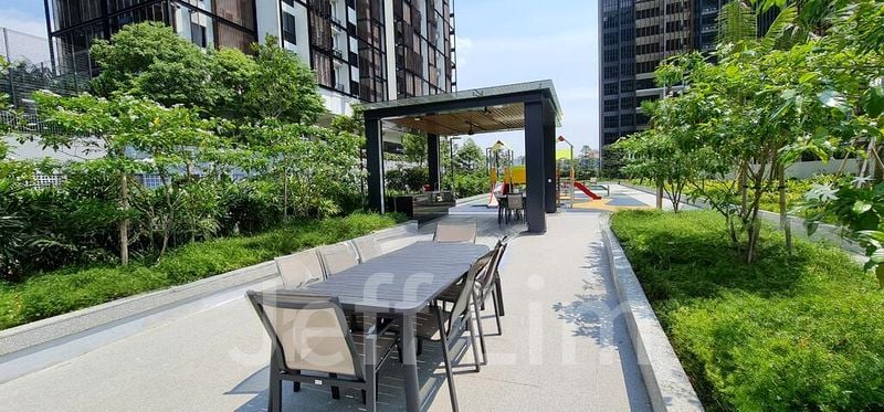 2 Bed Condo for Rent in Midwood - Image 1