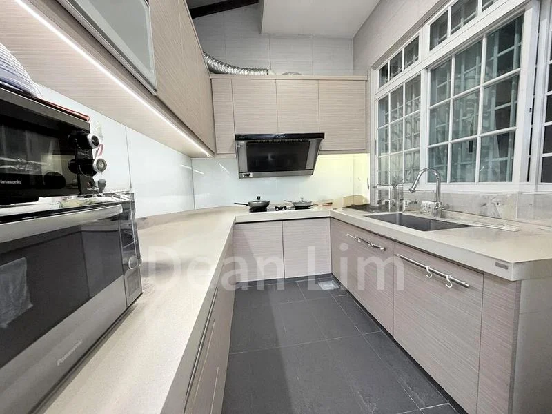 4 Bed Semi-Detached House (Landed) for Sale in  Beauty World Centre - Image 5