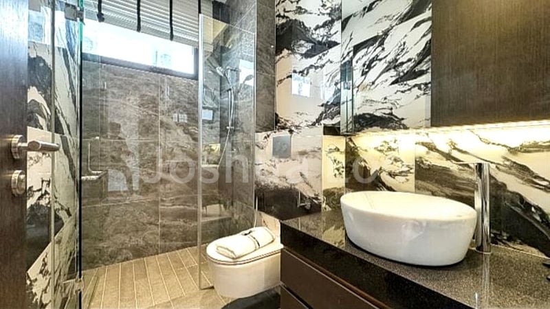 5 Bed Semi-Detached House (Landed) for Sale around  Jalan Loyang Besar - Image 3