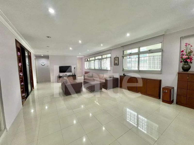 Executive HDB for Sale in  661 Jalan Damai - Image 1