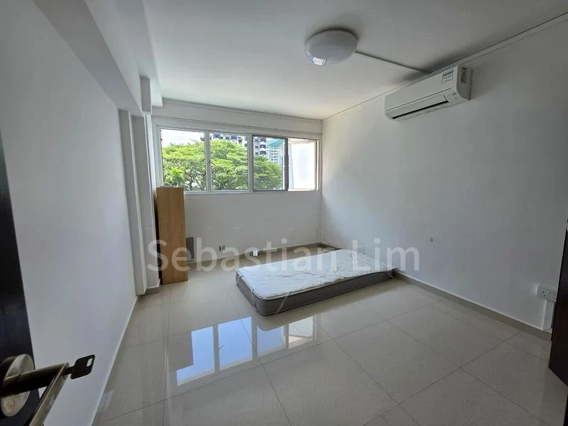 Common Room (HDB) for Rent in  96 Whampoa Drive - Image 3