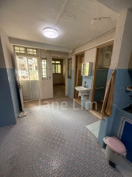 3 Room (3I) HDB for Sale in  112 Lorong 1 Toa Payoh - Image 7