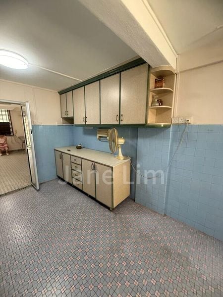 3 Room (3I) HDB for Sale in  112 Lorong 1 Toa Payoh - Image 9