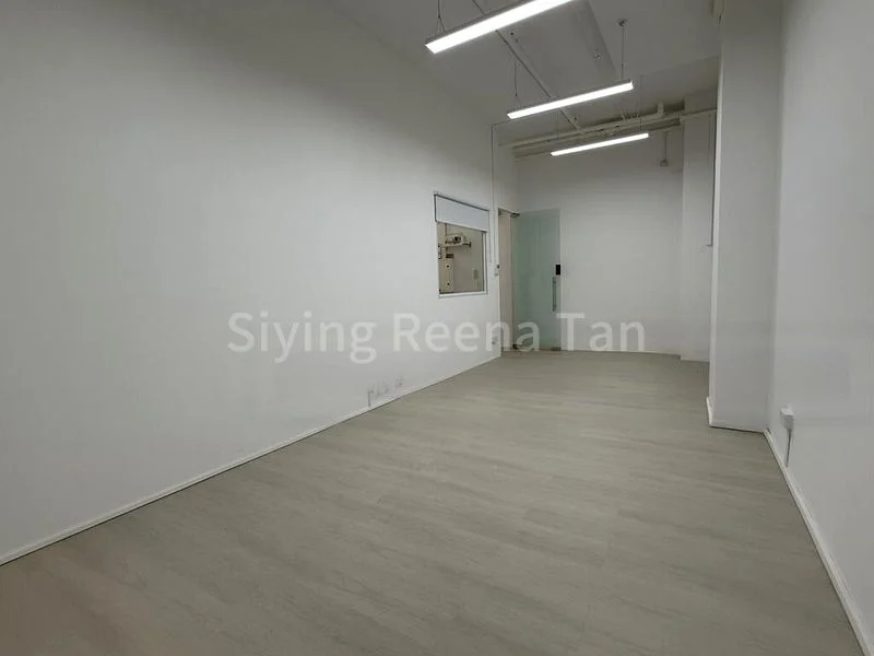 Light Industrial (B1) for Rent: Woodlands Loop - Image 2