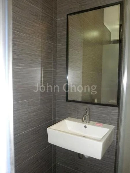 4 Bed Terraced House (Landed) for Sale in Woodgrove Estate - Image 5