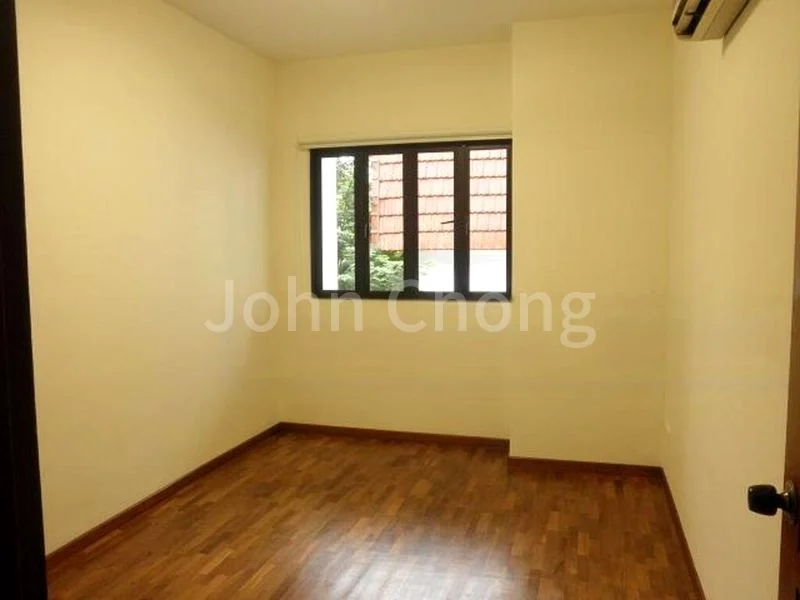 4 Bed Terraced House (Landed) for Sale in Woodgrove Estate - Image 12