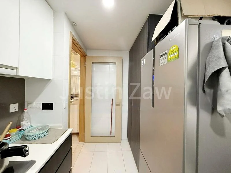 2 Bed Executive Condo for Rent in  Esparina Residences - Image 5