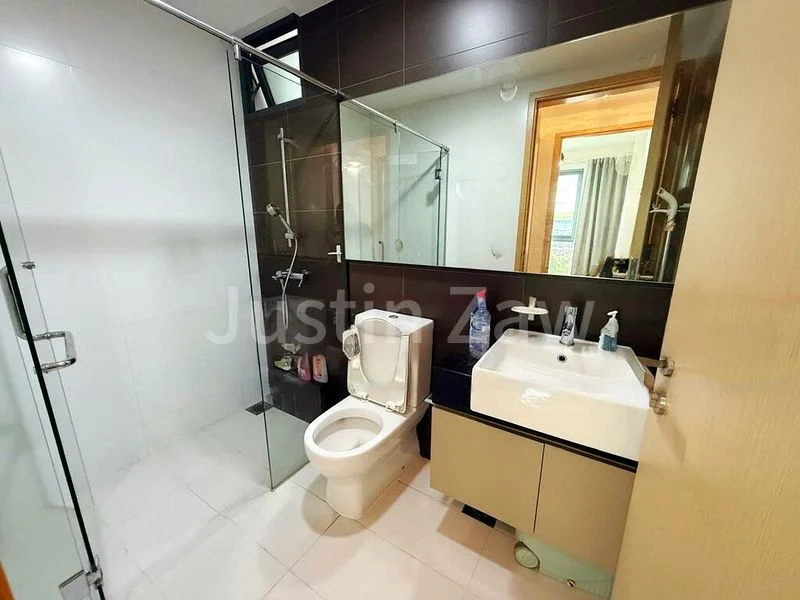 2 Bed Executive Condo for Rent in  Esparina Residences - Image 6