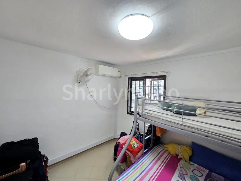 4 Room (4NG) HDB for Sale in 301 Jurong East Street 32 - Image 3