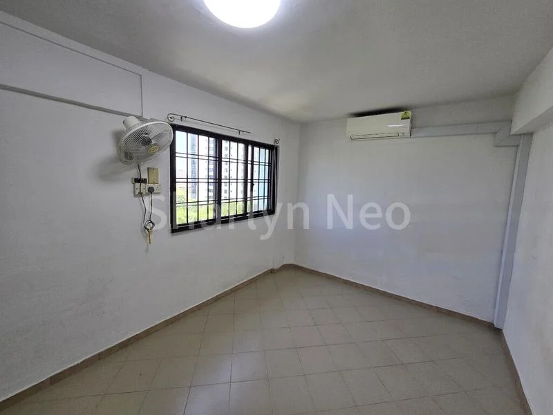 4 Room (4NG) HDB for Sale in 301 Jurong East Street 32 - Image 5