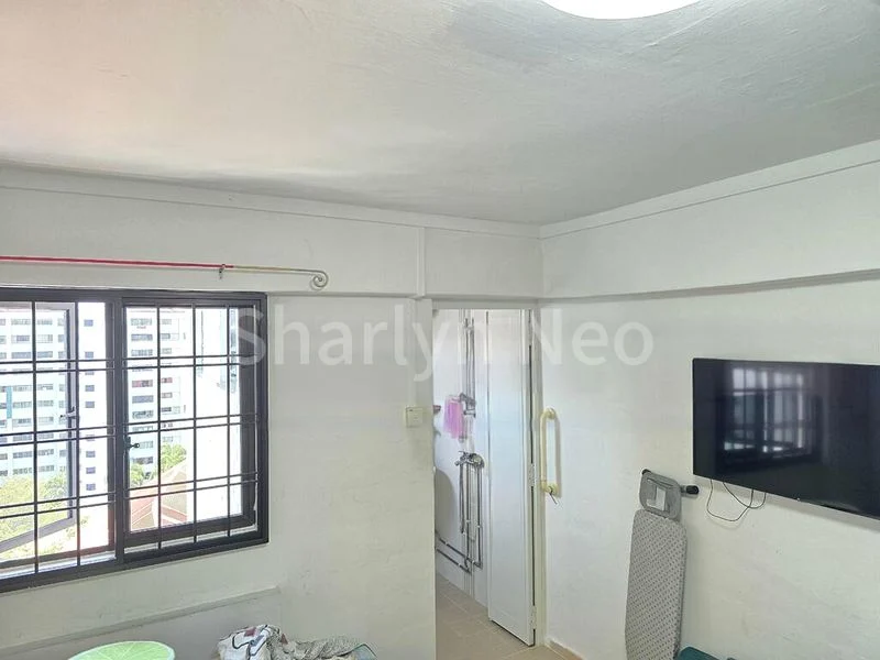 4 Room (4NG) HDB for Sale in 301 Jurong East Street 32 - Image 8
