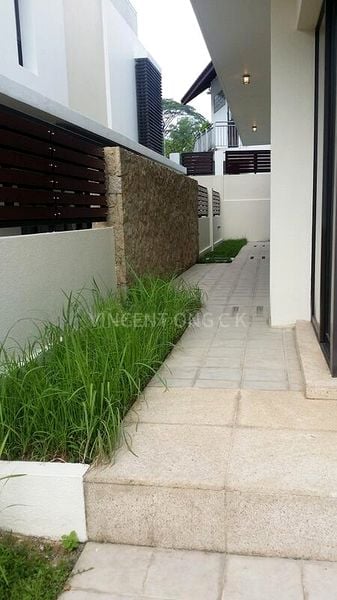 5 Bed Semi-Detached House (Landed) for Rent in  Bukit Villas - Image 8