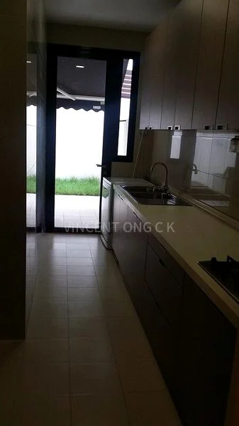 5 Bed Semi-Detached House (Landed) for Rent in  Bukit Villas - Image 7