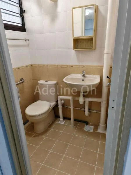 4 Room (4NG) HDB for Rent in  573 Ang Mo Kio Avenue 3 - Image 5