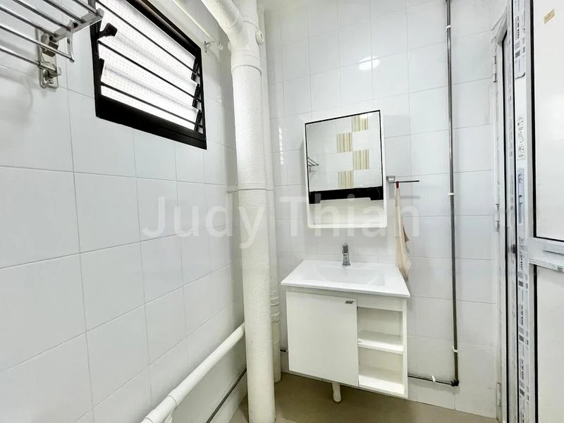3 Room (3A) HDB for Rent in  806 Yishun Ring Road - Image 7