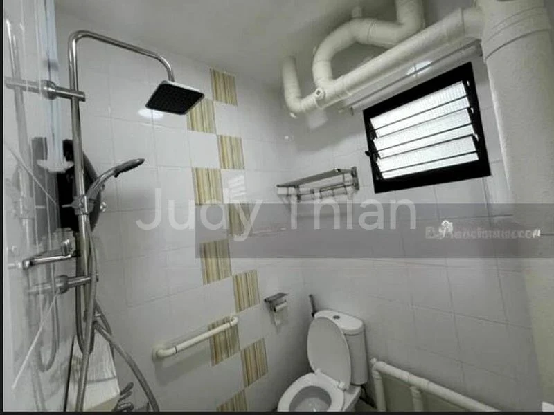 3 Room (3A) HDB for Rent in  806 Yishun Ring Road - Image 5