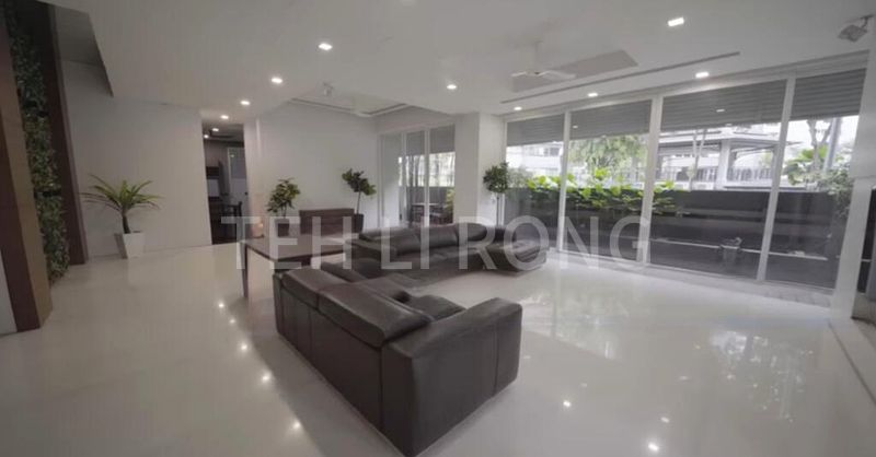 5 Bed Corner Terrace (Landed) for Sale in  Jalan Elok - Image 4
