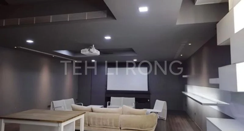 5 Bed Corner Terrace (Landed) for Sale in  Jalan Elok - Image 3