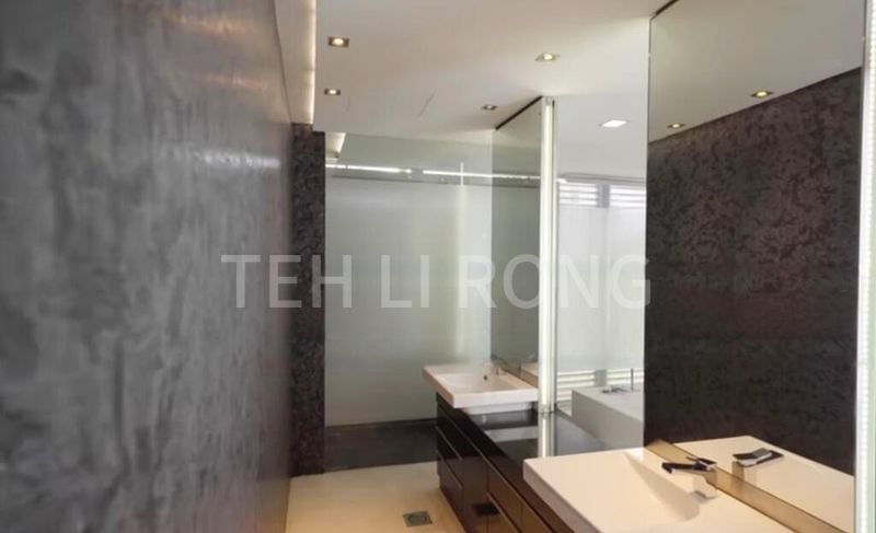 5 Bed Corner Terrace (Landed) for Sale in  Jalan Elok - Image 15