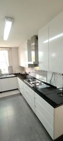 4 Bed Condo for Rent in  The Tresor - Image 3