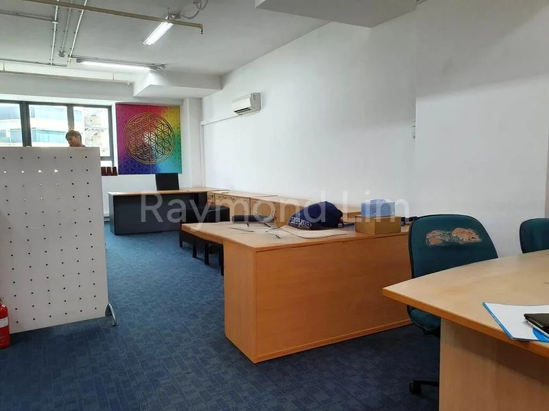 Light Industrial (B1) for Rent: Trivex - Image 2