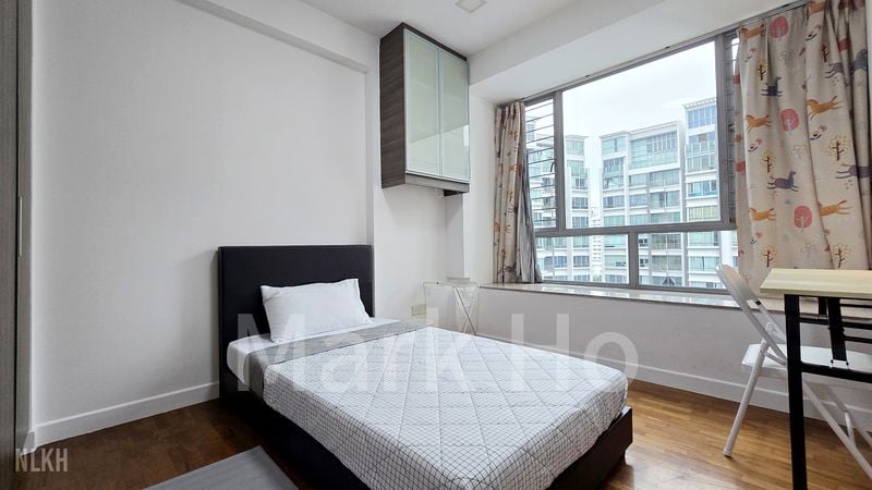 Common Room (Condo) for Rent in  Lakeholmz - Image 1