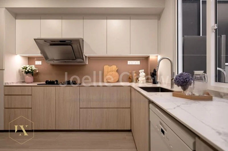 4 Bed Terraced House (Landed) for Sale in  Clover Park - Image 7