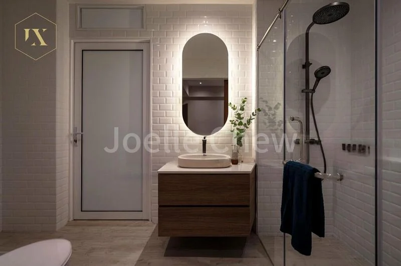 4 Bed Terraced House (Landed) for Sale in  Clover Park - Image 5