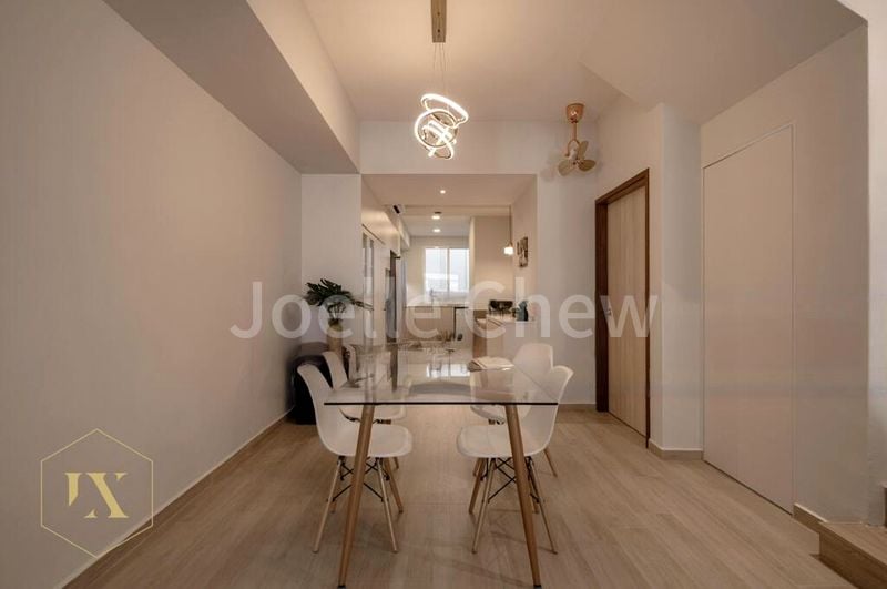 4 Bed Terraced House (Landed) for Sale in  Clover Park - Image 2